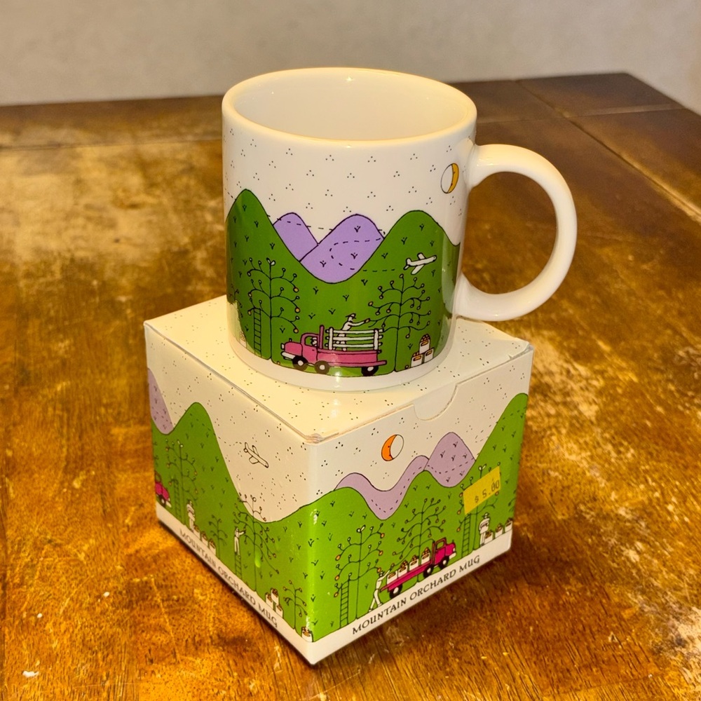 Taylor & Ng San Francisco "Mountain Orchard" mug 1980’s NIB NOS WHITE